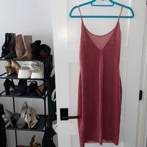 *SOLD* Pink velvet dress